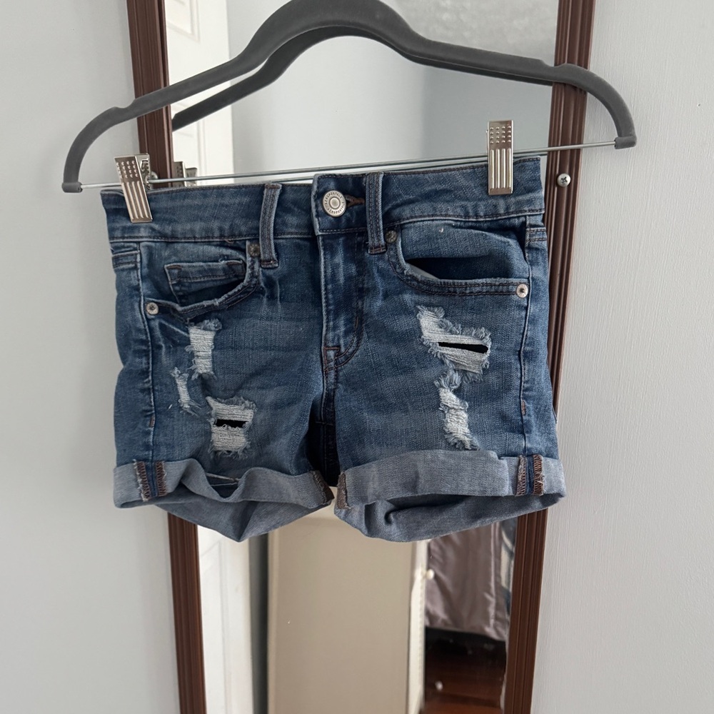 Aeropostale Low rise Jean short Women’s size 0